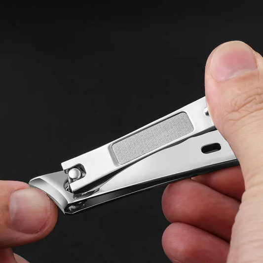 مقص اظافر ذات مبرد