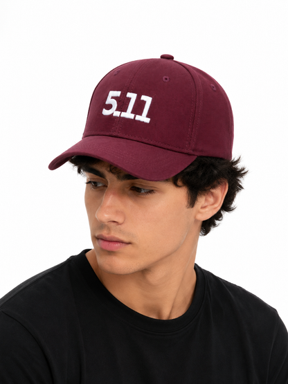 طاقية منقشة