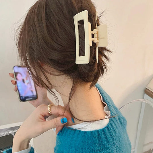 مشبك شعر بلاستيك